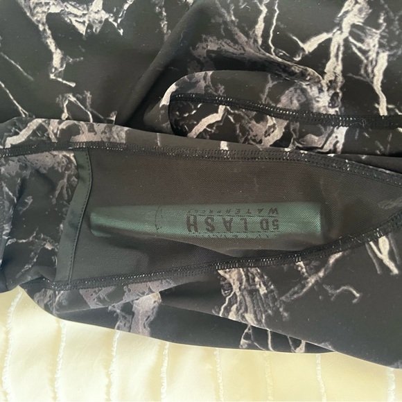 Workout Leggings - Picture 5 of 5